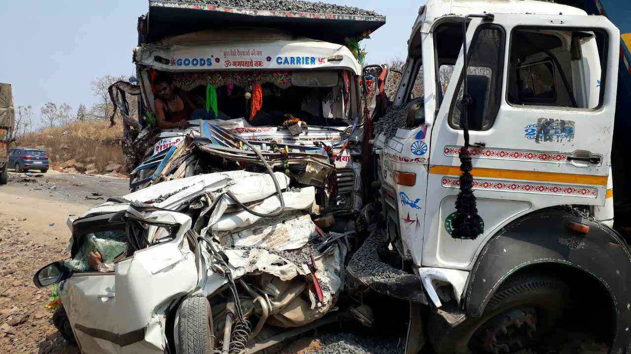 Big Accident in hoshangabad Madhya Pradesh India and latest news