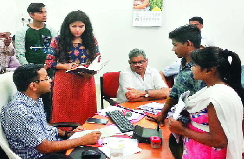 alirajpur बच्चों को राशन की व्यवस्था करने के निर्देश