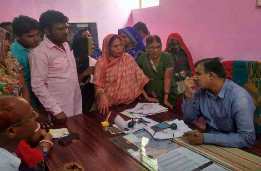 bandikui sdo तीन वर्ष से नहीं हो रही पानी की आपूर्ति