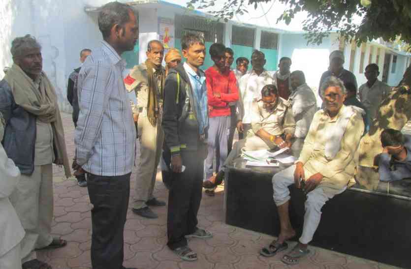 Madhya Pradesh परीक्षा देकर लौट रही सगी बहनों को ट्रक ने कुचला,चार की मौत