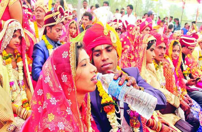 couple सामाजिक समरसता का अनूठा आयोजन मंगलवार को हुआ