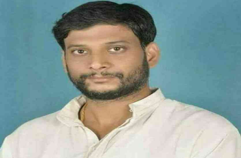 BSP leader lalji verma son commited suicide in up बसपा नेता लालजी वर्मा के बेटे के निधन पर रामगोविंद चौधरी ने जताया शोक, मायावती ने भी दी सांत्वना