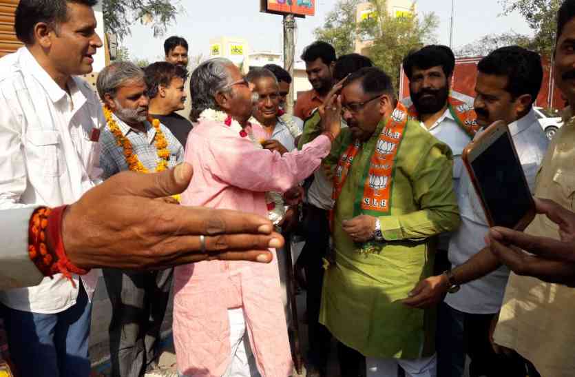 road maintenance शांति नगर में सुधरेंगे सड़कों के हालात