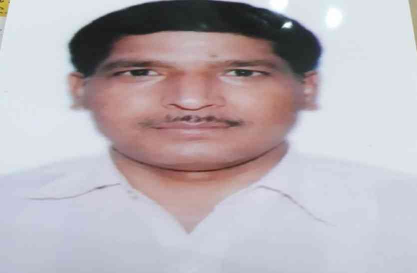 missing man बैंक में रुपये जमा करने गया शख्स रहस्मय स्थिति में हुआ लापता, परिजनों ने किया हंगामा