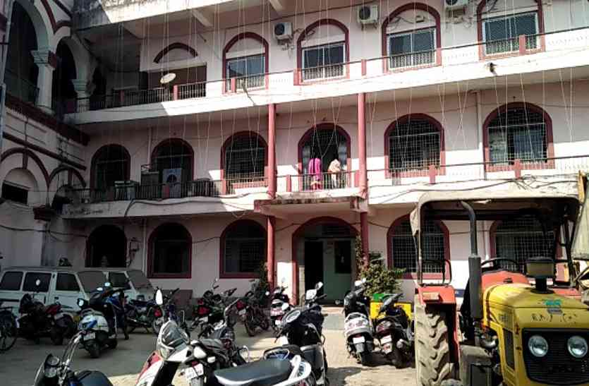 पहले लेना होगा नजूल से एनओसी, फिर बनेगी टंकी, हैंडओवर के लिए एमआईसी ने किया प्रस्ताव पहले लेना होगा नजूल से एनओसी, फिर बनेगी टंकी, हैंडओवर के लिए एमआईसी ने किया प्रस्ताव