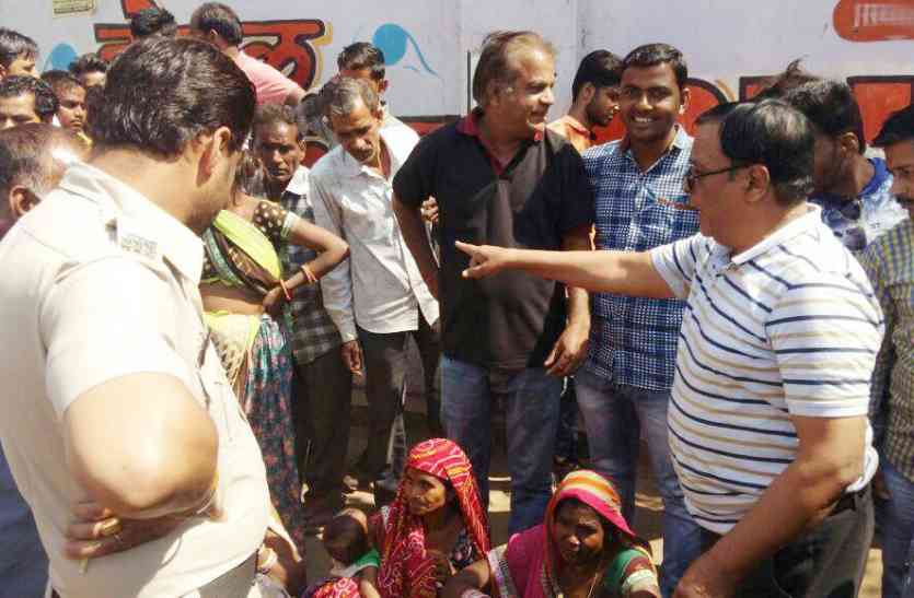 patrika इन महिलाओं ने दिखाई कलाकारी, 40 साडिय़ां कर दी पार