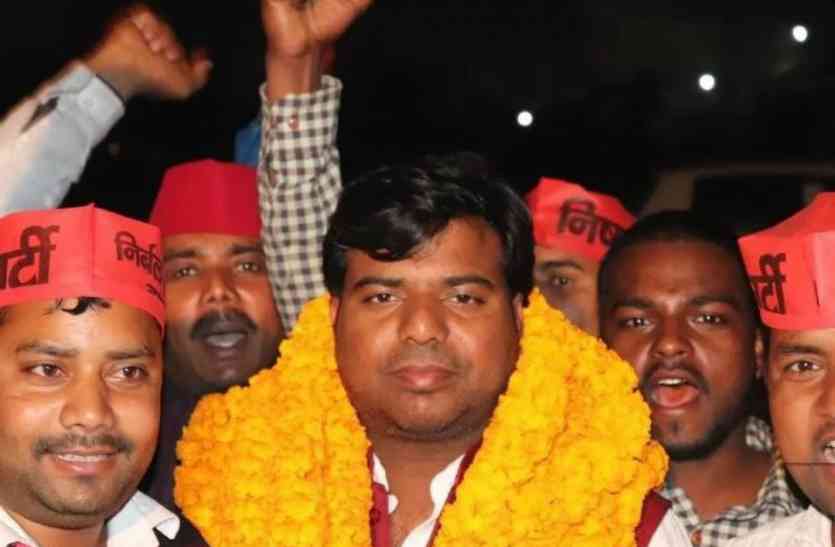 Pravin Nishad गोरखपुर में सपा के प्रवीण निषाद जीते, 29 साल बाद ढहा योगी का किला
