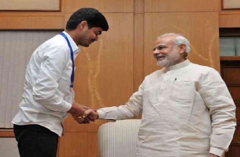 pm modi फेसबुक पर पीएम मोदी के वाराणसी दौरे का मिनट-टू-मिनट कार्यक्रम जारी करने वाला युवक गिरफ्तार