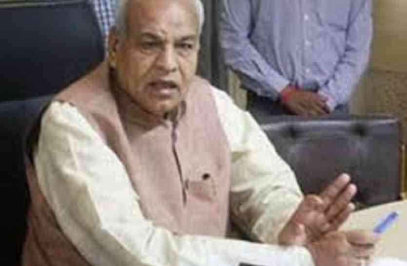 गोरखपुर और फूलपुर में चल रही मतगणना, भाजपा मंत्री ने जीत का किया दावा मंत्री पचौरी ने कहा बुआ-बबुआ की होगी हार, फूलपुर और गोरखपुर सीट पर खिलेगा कमल