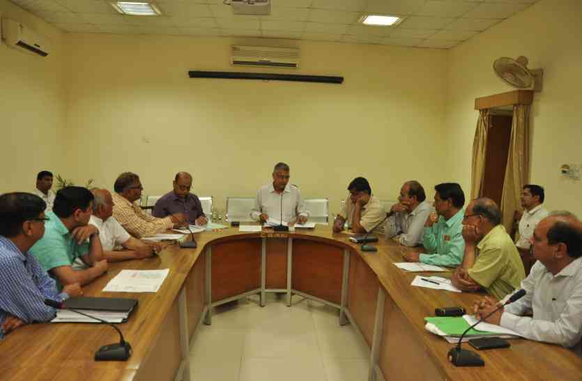 district collector दानदाता देंगे मेडिकल कॉलेज निर्माण की टाइम लाइन