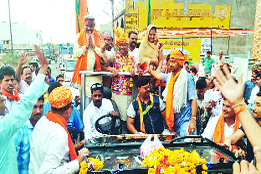 Procession After Becoming District President ज ल अध यक ष बनन पर न क ल ज ल स Patrika News