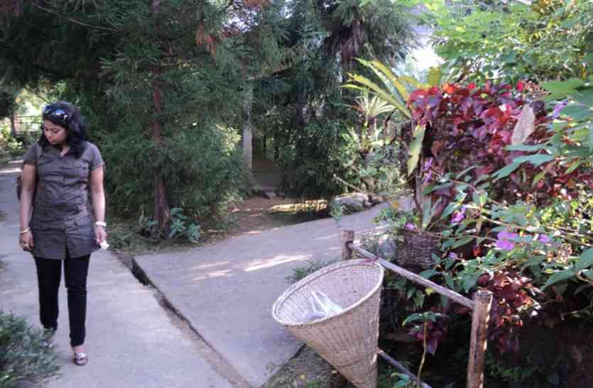 mawlynnong village meghalaya भारत में है एशिया का सबसे स्वच्छ गांव, सड़क पर थूकने पर भी है बैन