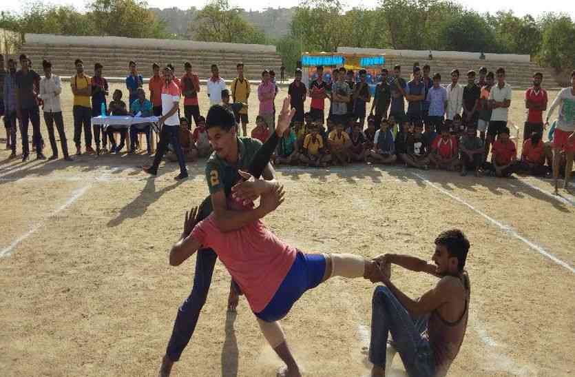 Jaisalmer patrika JAISALMER NEWS- हुई पारम्परिक प्रतियोगिताएं, खेल के दौरान हुआ कुछ ऐसा कि...