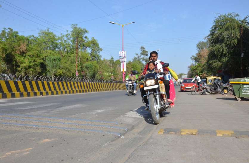 Police Department made plans to stop Accident एक्सीडेंटल जोन पर लगेंगे स्पीड ब्रेकर और संकेतक, अप्रैल से शुरू होगा काम