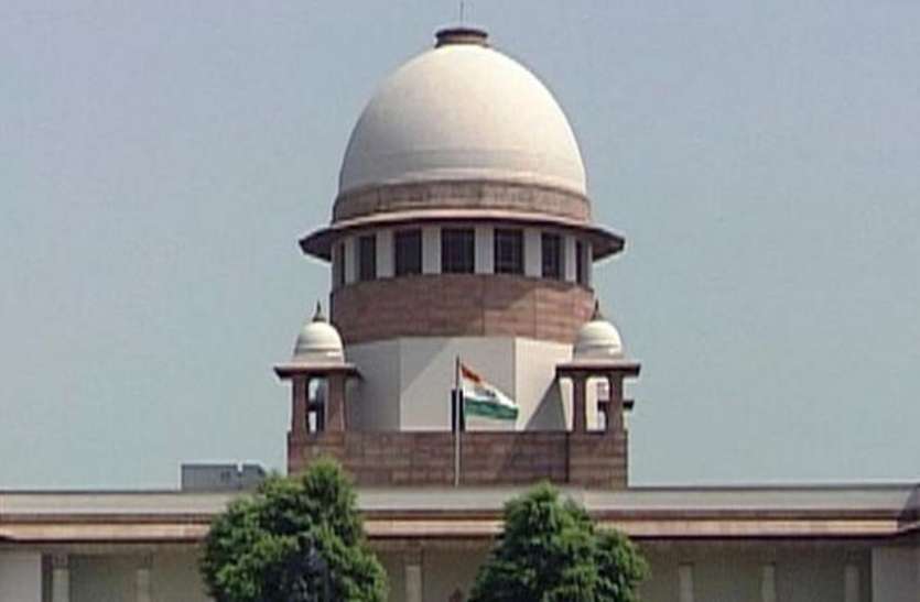 Supreme Court समलैंगिकता मामले पर केंद्र ने रखा पक्ष, शीर्ष कोर्ट अपने विवेक से करे फैसला