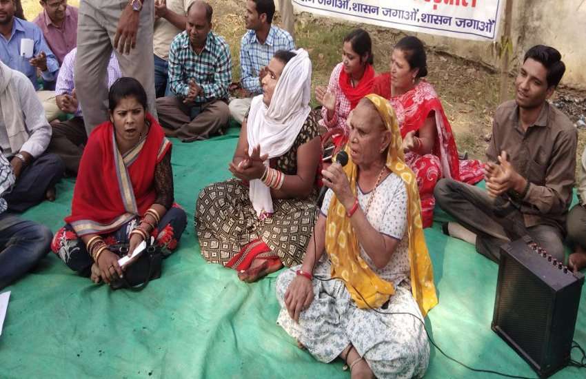 Kinnar ka antrm sanskar