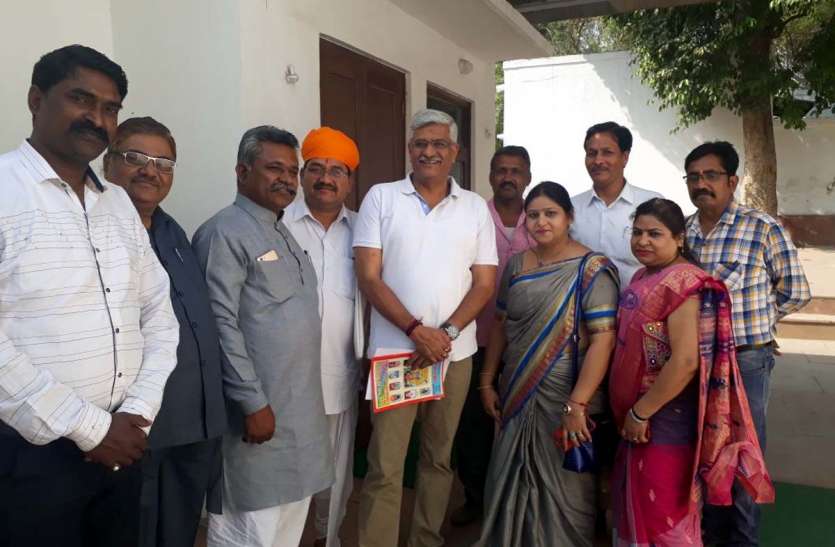 Jaisalmer patrika JAISALMER NEWS- केन्द्रीय मंत्री ट्रेन का नाम बदलने की मांग का यह जवाब सुनकर ग्रामीण हुए...