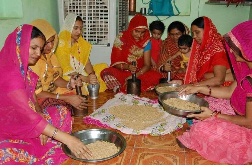 Bikaner Raising Day बीकानेर स्थापना दिवस: सजी पतंगों की दुकान, घर-घर खीचड़े की तैयारी
