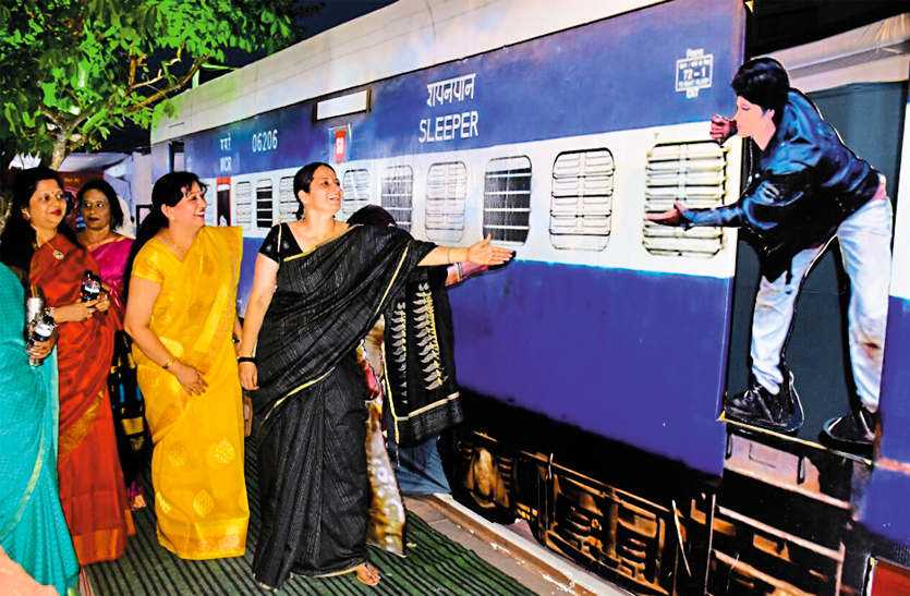 63rd railway week construction for vistadome coach