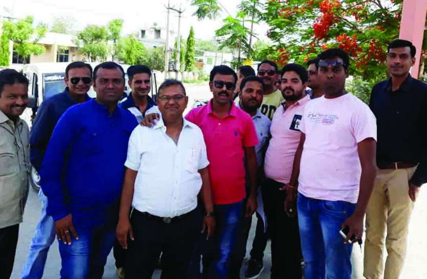 Rajsamand,Rajsamand news,Rajsamand Hindi news,Rajsamand local news,rajsamand news in hindi,rajsamand latest hindi news,rajsamand latest hindi news rajsamand,rajsamand latest news rajsamand,Latest News rajsamand,Latest hindi news rajsamand, PATRIKA IMPACT : निजी स्कूल की मनमानी के खिलाफ एकजुट हुए अभिभावक, प्रबंधन से किए तीखे सवाल