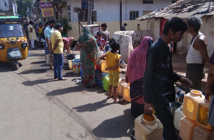 news जनता बोली- पानी नसीब नहीं तो हम क्यों दें 16० रुपया, ग्रामीण क्षेत्रों में भी किल्लत