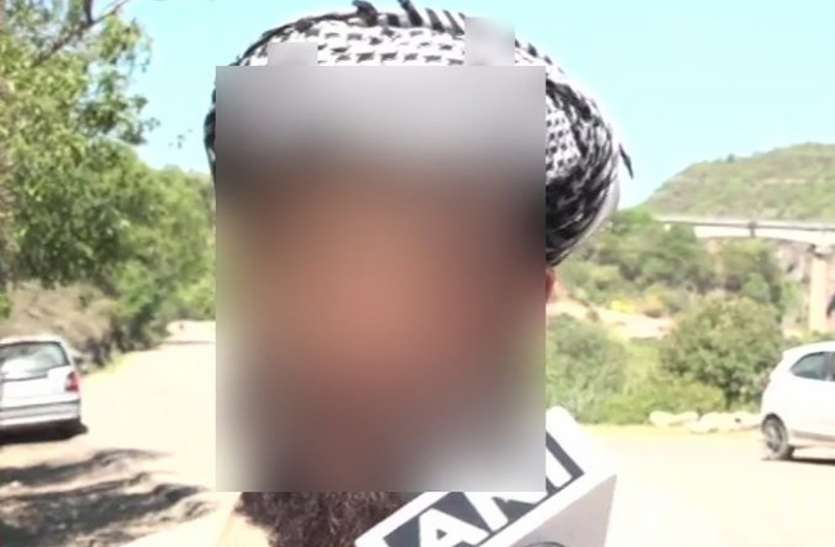 kathua rape case कठुआ गैंगरेप केस: पीड़ित के पिता ने कहा- 'नहीं चाहिए सीबीआई जांच, हमें पुलिस पर पूरा भरोसा'