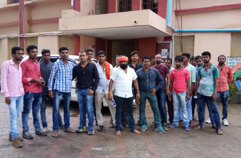 balaghat किसान कर रहे आत्महत्या, सरकार निकाल रही किसान सम्मान यात्रा