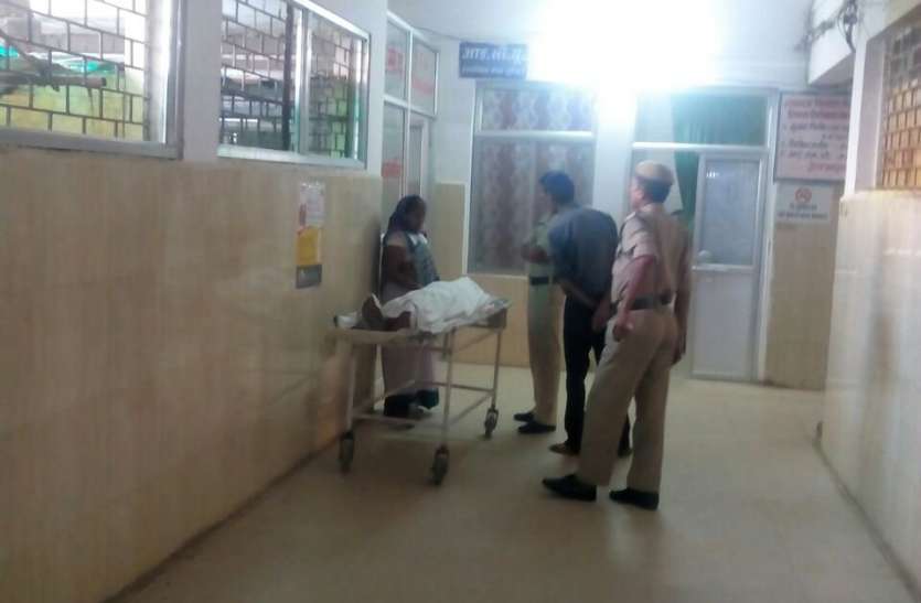 Death of guards in questionable circumstance गार्ड की संदिग्ध हालात में मौत