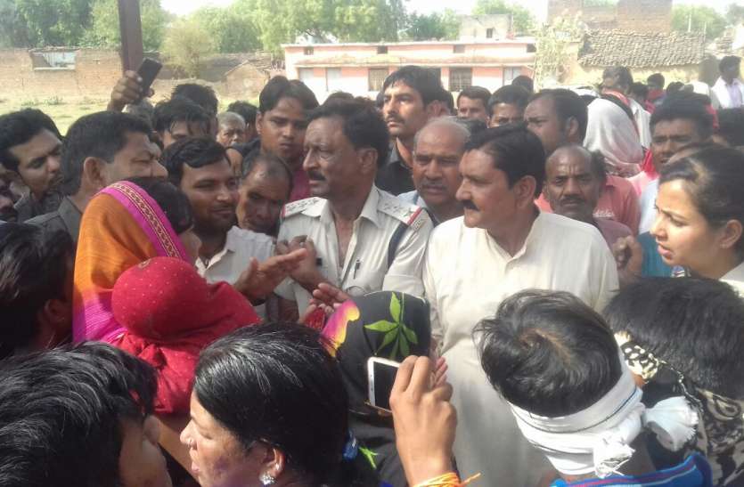police, crime, fire, injured, killed, datia news in hindi, mp news हर्ष फायर के दौरान एक की मौत, दो घायल