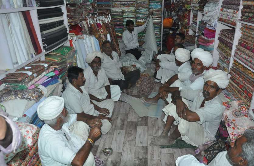 aakhaateej, shaadiyaan aur baajaar mein boom आखातीज, शादियां और बाजार में बूम