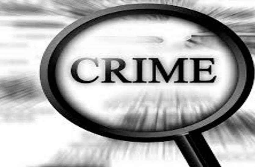 thief stolen in house चोरों ने सूने घरों का तोड़ा ताला, लाखों के माल पर किया हाथ साफ