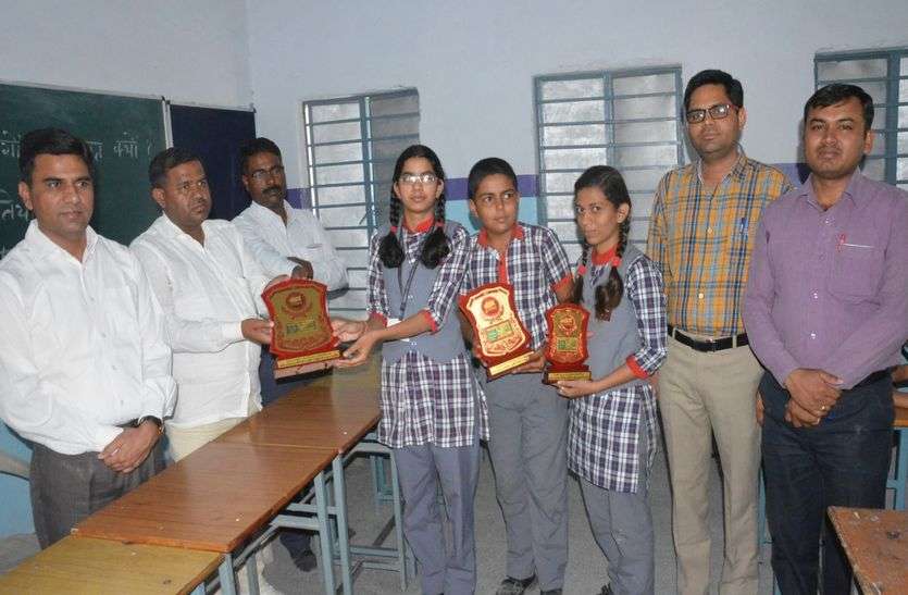 churu news राजनीति में ईमानदार लोगों के आने से ही स्वच्छ होगी राजनीति