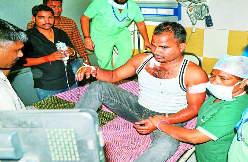 firing on police in kota Big News: खूंखार अपराधी ने कोटा पुलिस पर किया ताबड़तोड़ फायर, कांस्टेबल को लगी दो गालियां, अस्पताल में भर्ती