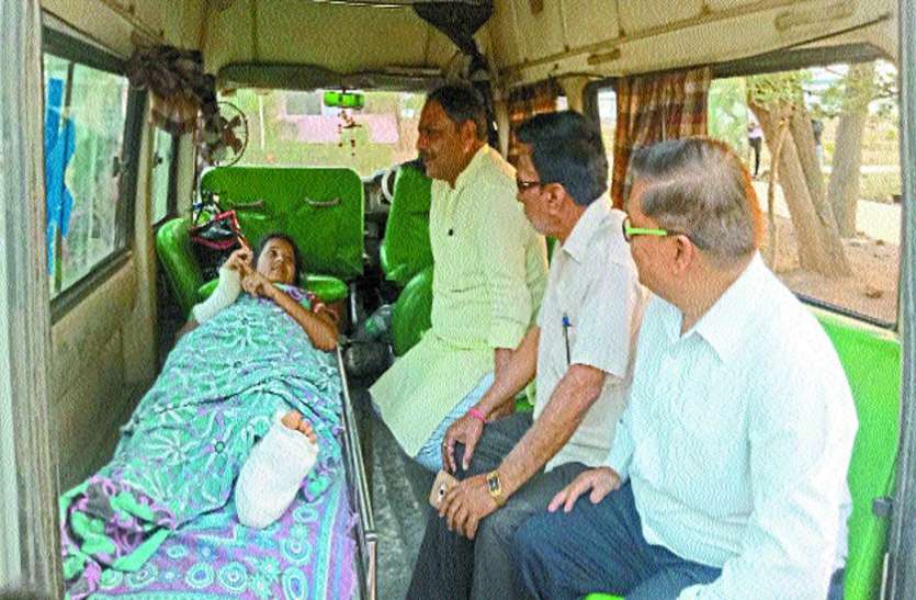 handicap storey of girl अब फिर से अपने पैरों पर खड़ी हो सकेगी छात्रा