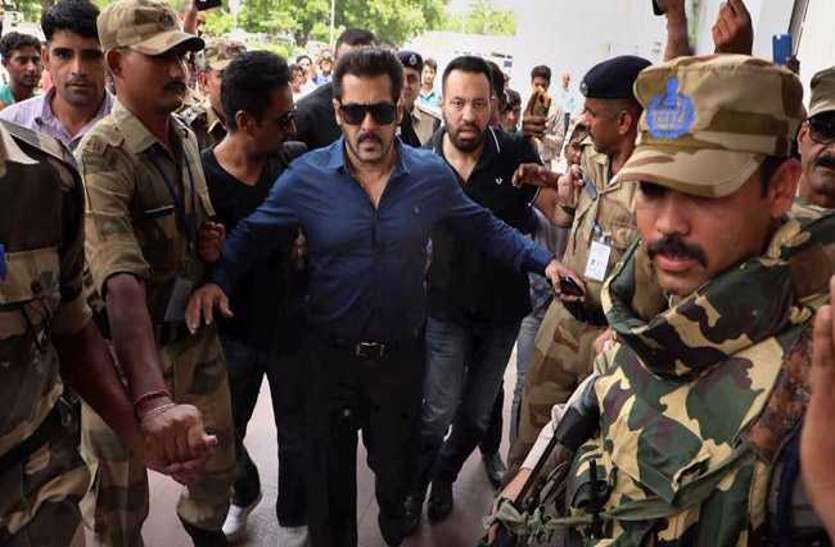 Poaching Case- Salman Files Plea in Jodhpur Court to Travel abroad कांकाणी हिरण शिकार मामला: बॉलीवुड एक्टर सलमान खान ने मांगी विदेश जाने की अनुमति, जोधपुर कोर्ट में पेश की अर्जी