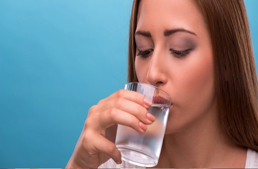 right-way-for-drinking-water जान लें पानी पीने का सही तरीका, नहीं होगें कभी बीमार