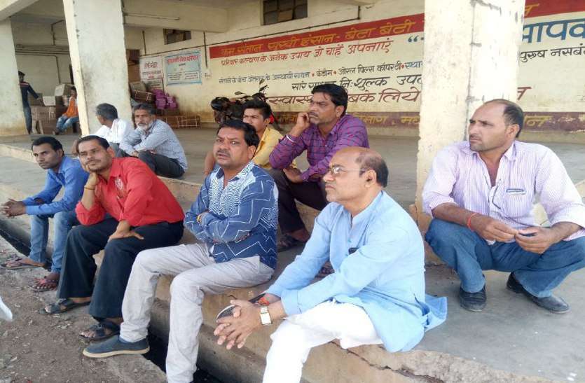 road accident जिस घर में आनी थी खुशी वहां छाया मातम