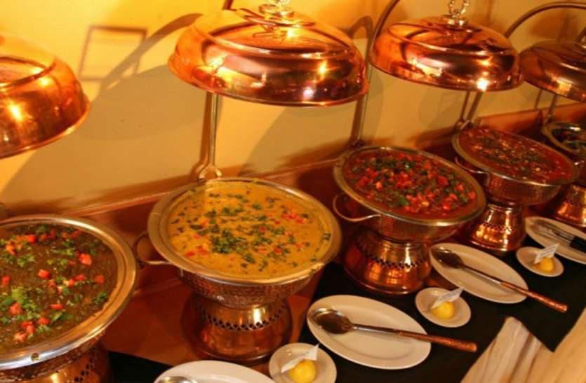 poisoned food पुलिस ढूंढ़ती रह गई खाना... बराती बोले माफ करो साहब