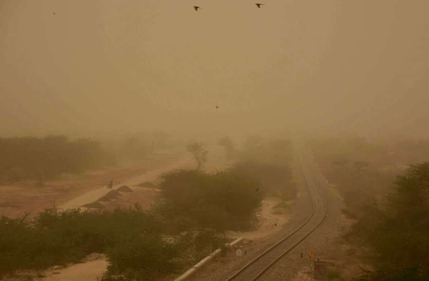 dust strom आंधी और तूफान के बाद अब पारे से खुली मौसम विभाग की पोल