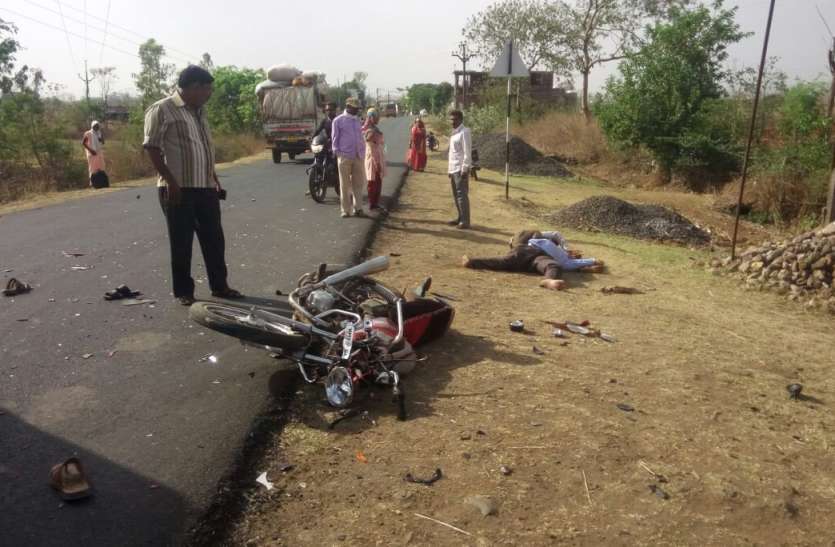 Two Young Man Die In Road Accident, Many Injured - हादसों से दहला जिला ...