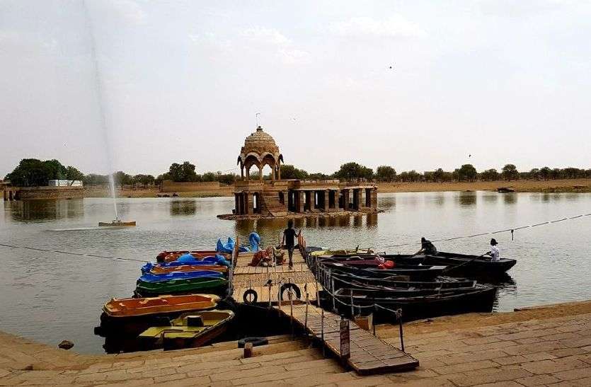 Jaisalmer patrika JAISALMER NEWS- राजस्थान की स्वर्ण नगरी में लौट रहे मेहमान, कम हो रहा रोजगार