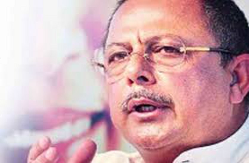 ajay singh विधायकों के विशेषाधिकार का हनन कर रही है सरकार : अजय सिंह
