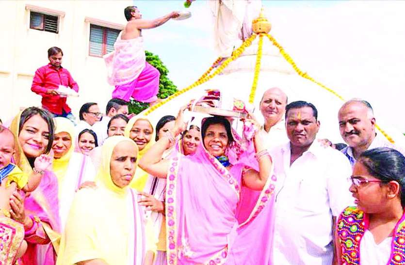 pawapuri पावापुरी जल मंदिर की वर्षगांठ मनाई