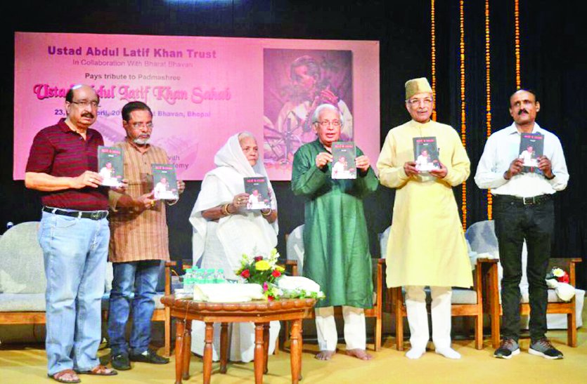 artist राग यमन सुनते ही डायरेक्टर ने खां साहब को प्रणाम कर दिया.. जानें पूरा मामला!