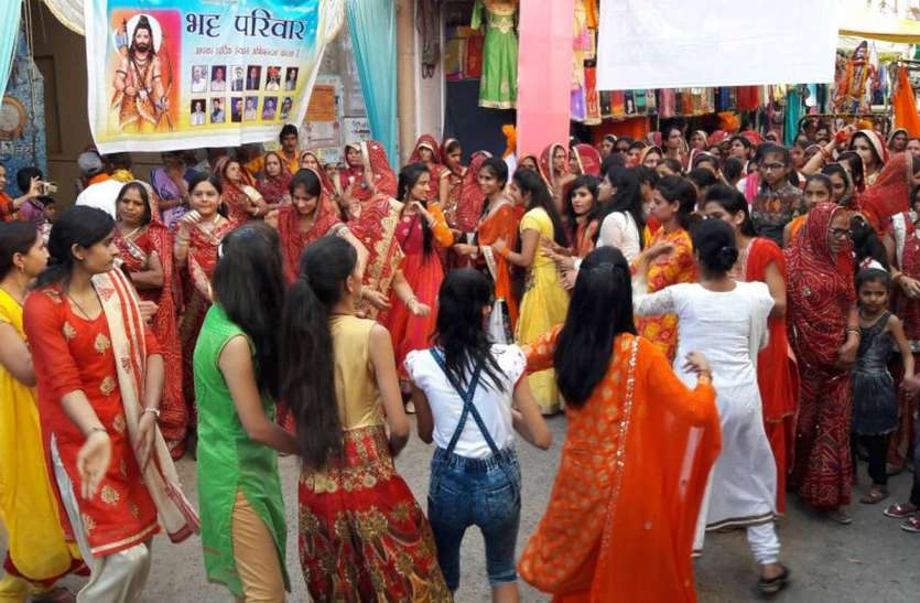 pratapgarh शोभायात्रा में गूंजे परशुराम के जयकारे