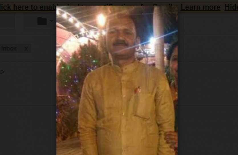 sidhi Collector's steno Audio viral news in hindi कलेक्टर का स्टेनो निलंबित पटवारियों से बहाली के नाम पर वसूल रहा रिश्वत, यहां पढ़ें पूरी खबर