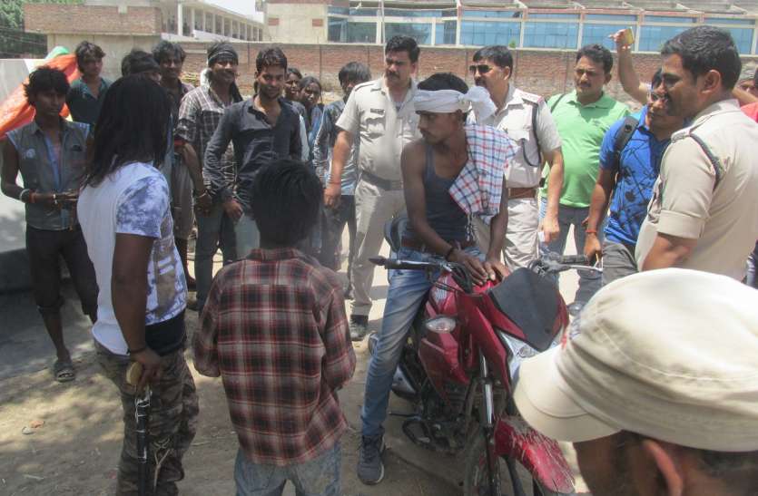procession, house, victim, dread, bhind news, bhind news in hindi, mp news मुंह दबाकर हाथ पैर बांध दिए थे आरोपी ने