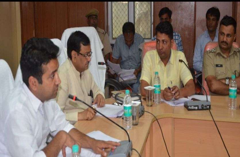 churu news पारदर्शिता से करें कल्याणकारी योजनाओं का क्रियान्वयन