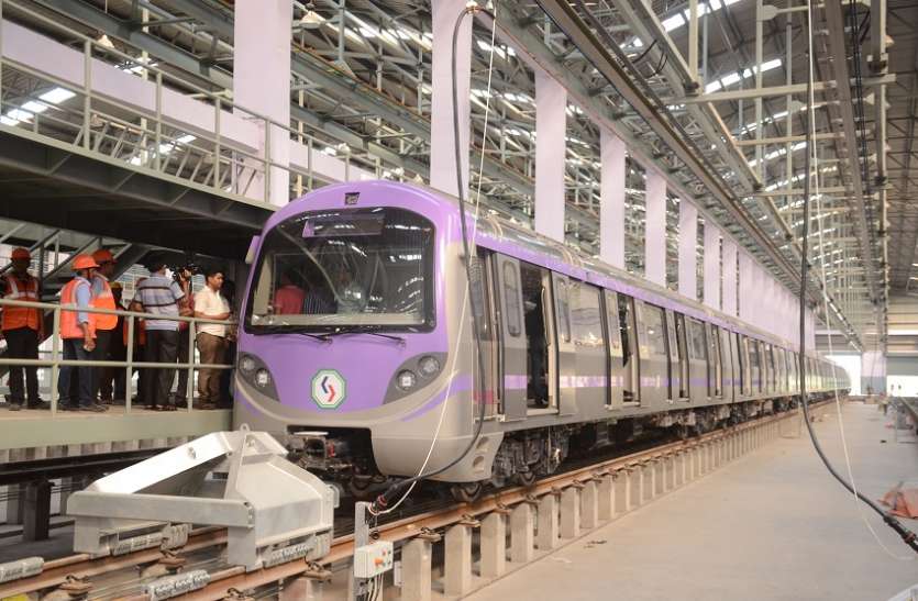 kolkata west bengal अत्याधुनिक सुविधाओं से लैस मेट्रो के नए रैक का फस्र्ट लुक जारी