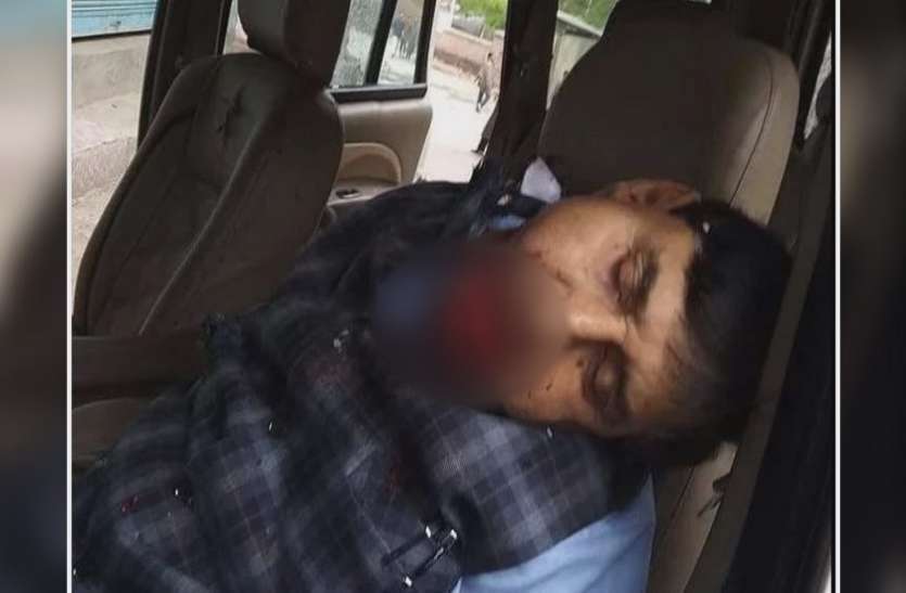 गुलाम नबी पटेल जम्मू कश्मीर : स्थानीय नेता की मौत पर सियासी बवाल, पीडीपी-कांग्रेस ने अपना मानने से किया इनकार, तो उमर अब्दुला ने बताया अपना